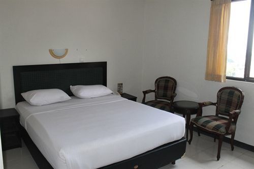Hotel Cihampelas 1 Bandung Esterno foto